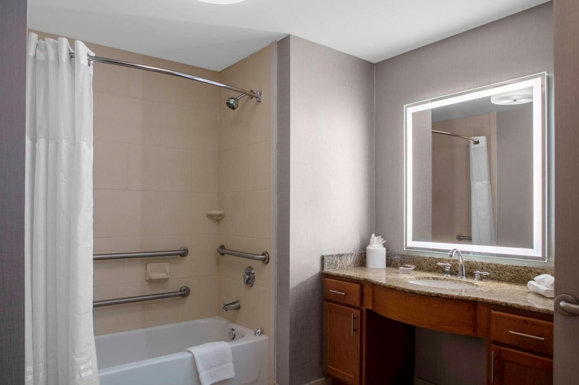 Homewood Suites By Hilton St. Louis - Galleria Richmond Heights Eksteriør billede